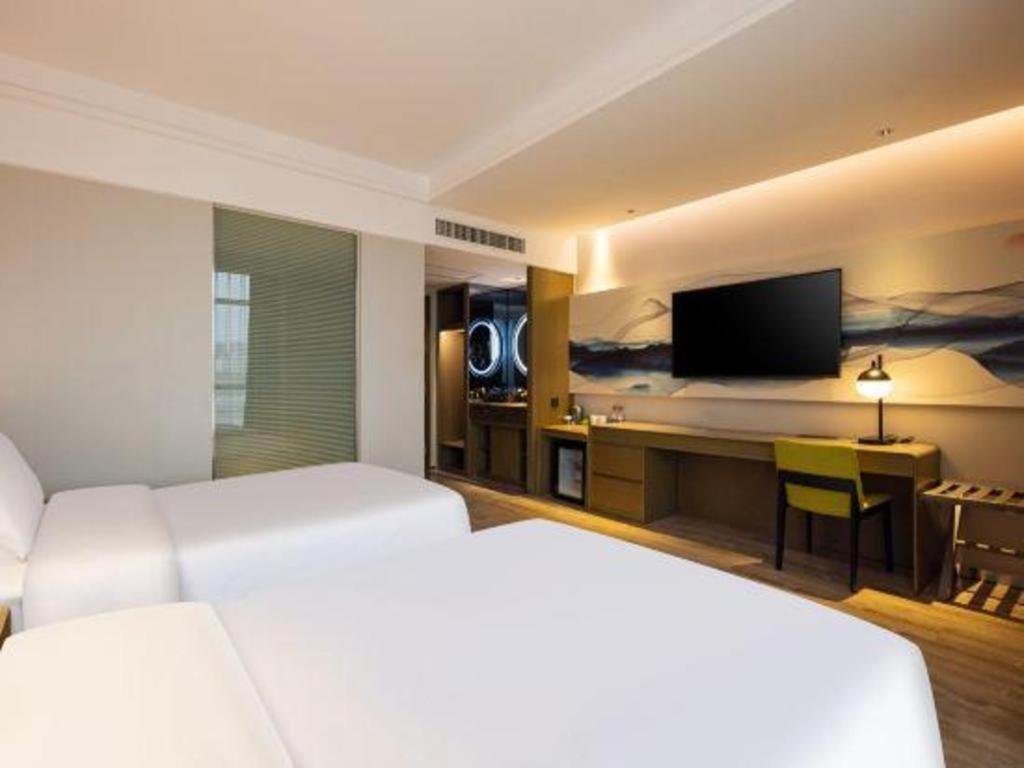 Ibis Styles Wuhan Optics Valley Square Hotel Extérieur photo