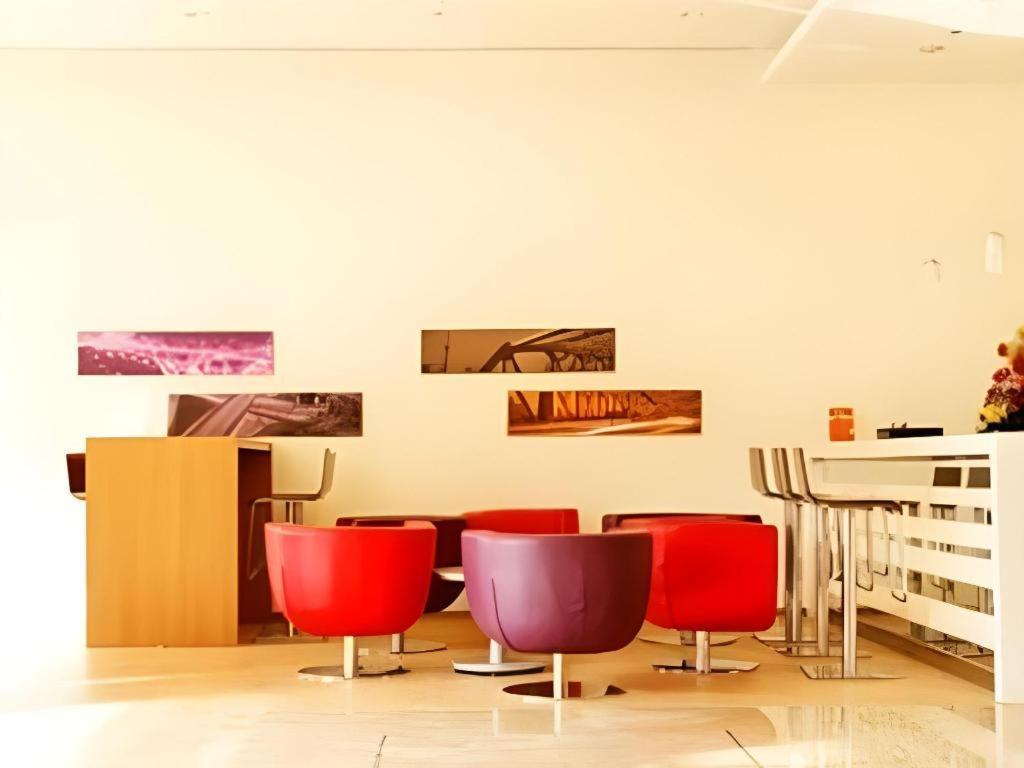 Ibis Styles Wuhan Optics Valley Square Hotel Extérieur photo